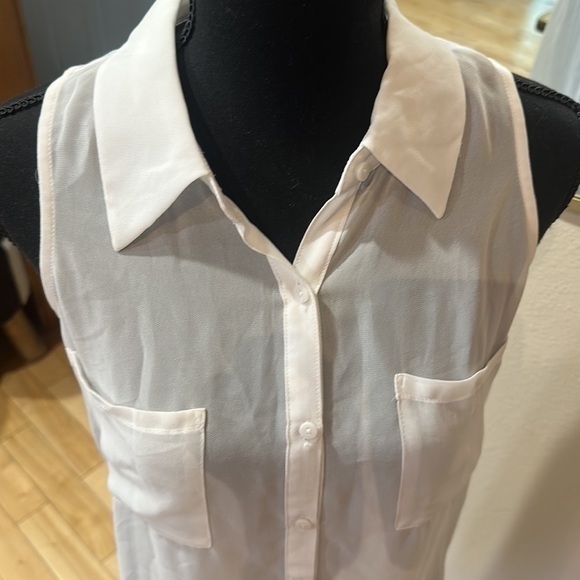 Top blouse sheer sleeveless white top size medium - Picture 3 of 8